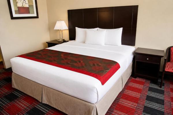 Central Albany Room With Breakfast & View - トロイ, NY