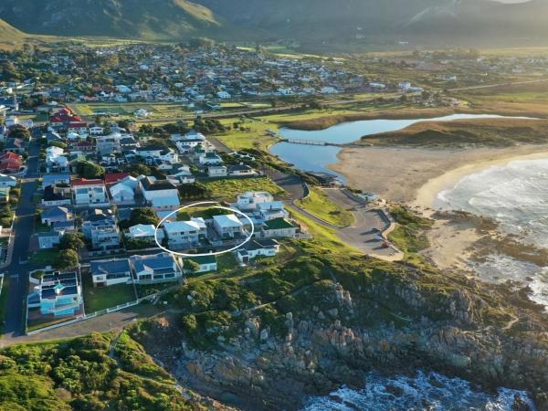 Footprints In Kleinmond - Western Cape