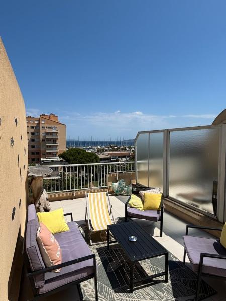 La Marine Hyères, Sea-view Duplex Apartment - Île de Porquerolles