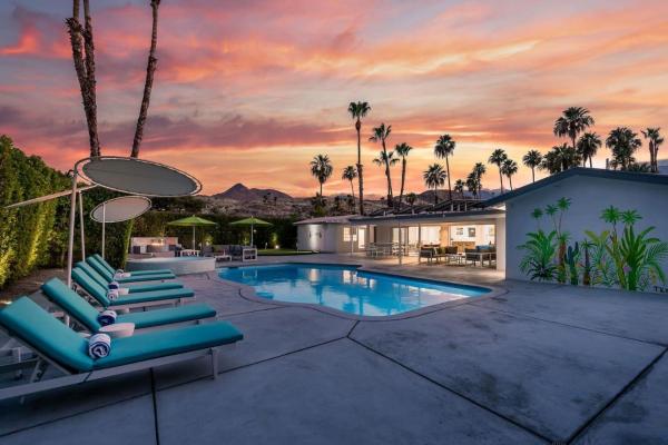 The Encanto House - Cathedral City, CA
