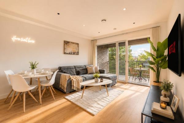 Modern London Stay - Near O2 - Sleeps 4 - Barking