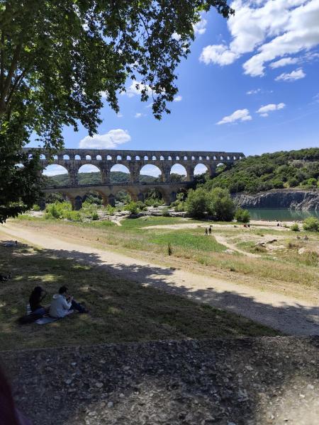 Ancien Dojo Climatisé Proche Gare Et Centre Ville - Caissargues