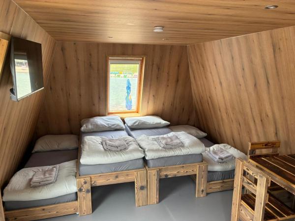Rodinný 4 Lůžkový Pokoj S Výhledem Na Jezero Milada ÚStí Nad Labem - Tschechien