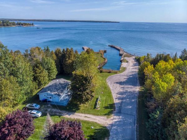 Waters End Cottage By Simple Life Rentals - Door County, WI
