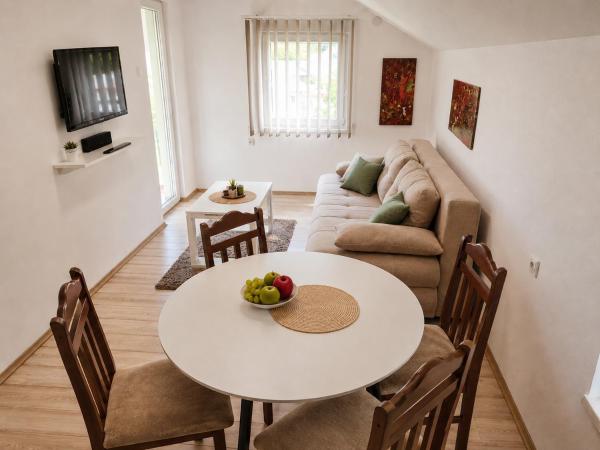 Bilde 1: Apartman Java blizu AKVAPARKA, PARKING