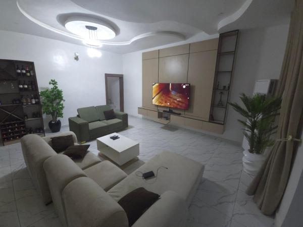 House 27 Crown - Abuja
