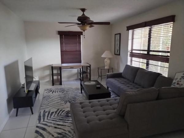 Affordable Stay In Delray - Boca Raton, FL