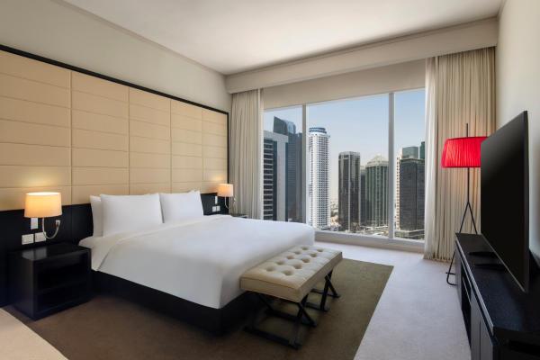 Wonderful 2 Bedroom Apartment with Beach Access, 2 King, City View — 143 m² - W Doha