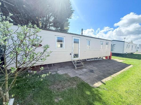 Cosy 6 Berth Caravan At California Cliffs Holiday Park Ref 50032j - Caister-on-Sea
