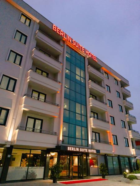 På bildet vises objektet Berlin Suite Hotel Trabzon som ligger i byen Trabzon.
