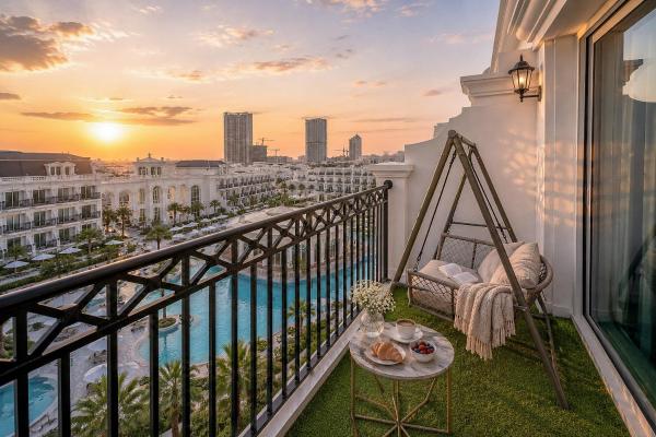 På billedet ses objektet 1BR Private Lagoon Resort Escape & Sunset Balcony By Green Sky Holiday Homes beliggende i byen Dubai.