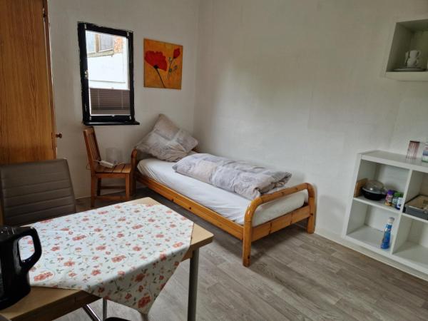 Room For 1 People In A Quiet Location Rhein V V 2 - Koblenz