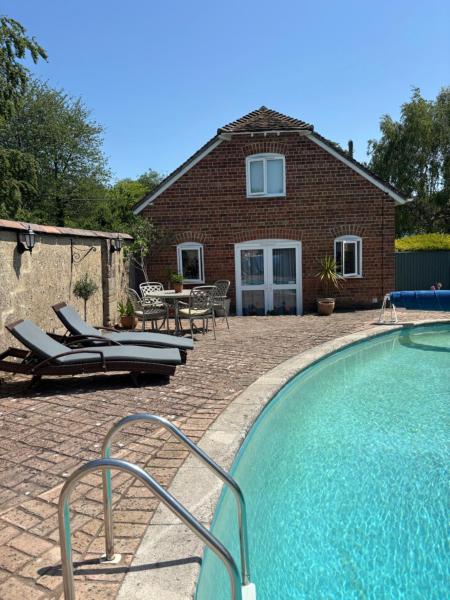 Brook Lodge, One Bed House In Aonb Dorset With Swimming Pool - 영국