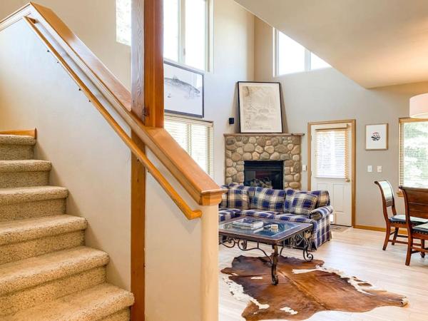 Sunny Sanctuary - Steamboat Springs