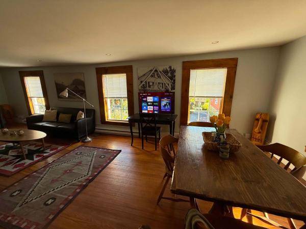 2br Pet-friendly Walk To Cafes Trails & Wineries - キングストン, NY