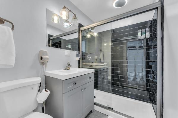 Stay with Jay - Quarta Suite, Cleveland
