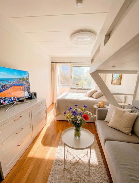 Strandnära Studio Med Solterrass I Centrala Båstad - Båstad