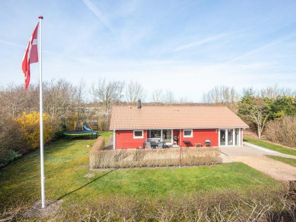 6 Person Holiday Home In Tarm - Denmark
