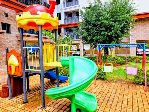 Furnished Two Bedroom Apartment With Swimming Pool Fully Equipped Gym Children Playground Ample Parking Space And Unbeatable Scenic City Views - Nairobi