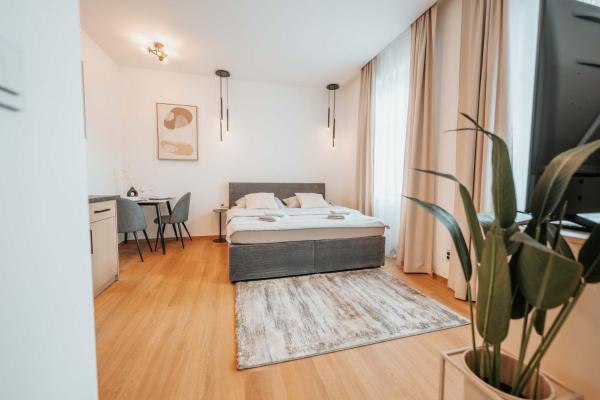 CityBeat Apartments, 400m from the square, Пльзень