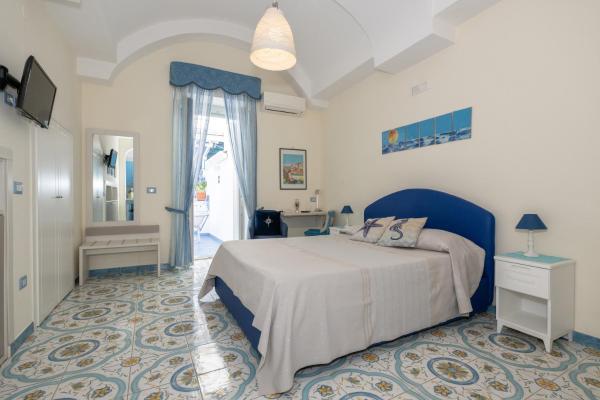 Levante - Charming Apartment With Sea-view Terrace, Fits Up To 7 Guests - Amalfi Coast