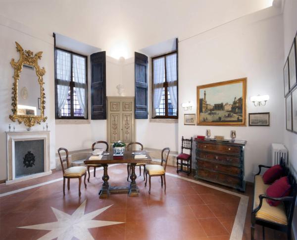 Campitelli Fascinating Apartment, Rome