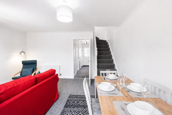 Grantham Stays - 3br In Grantham, Sleeps 5, Parking & Wifi - Belvoir Castle