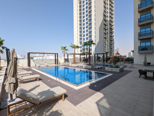 Stylish Studio Apartment At Rmt Residence With Gym, Pool And Free Parking - Dubai