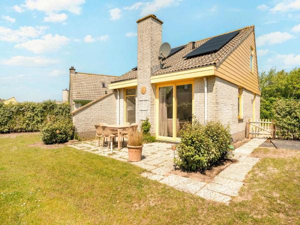 Detached Beautiful Holiday Home In Julianadorp - Den Helder