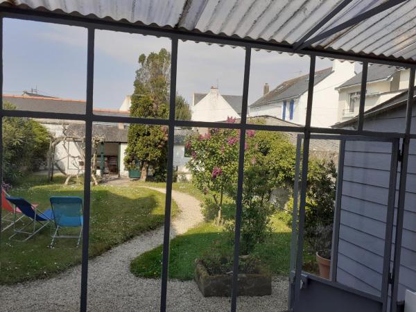 Maison Croisicaise Avec Jardin Et Animaux Bienvenus, Proche Port, 5 Couchages - Fr-1-843-60 - Le Croisic