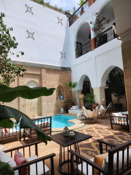 Na fotografii je vidět objekt Riad Amira nacházející se ve městě Marakéš.
