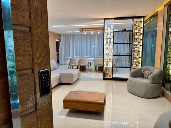 A la foto es mostra l'objecte Duplex em Guarapari com piscina privativa! situat a la ciutat de Guarapari.