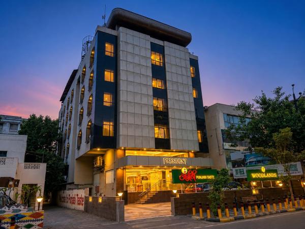 A la foto es mostra l'objecte Hotel President, Pure Veg situat a la ciutat de Indore.