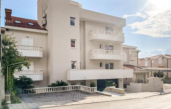 Beautiful Home - Baška Voda
