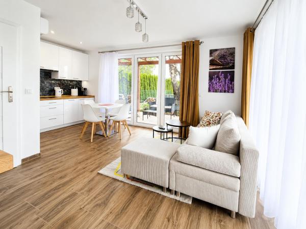 Na foto é possível ver o objeto Lawendowy Domek Boutique Resort, Zator, Przeciszów localizado na cidade de Las.