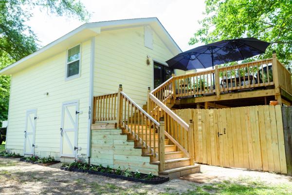 Casa Del Sol Guesthouse Family & Pet Friendly - Mount Pleasant, TX