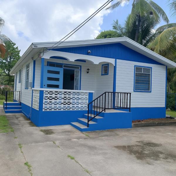 Eva's Beach Cottage - Barbados