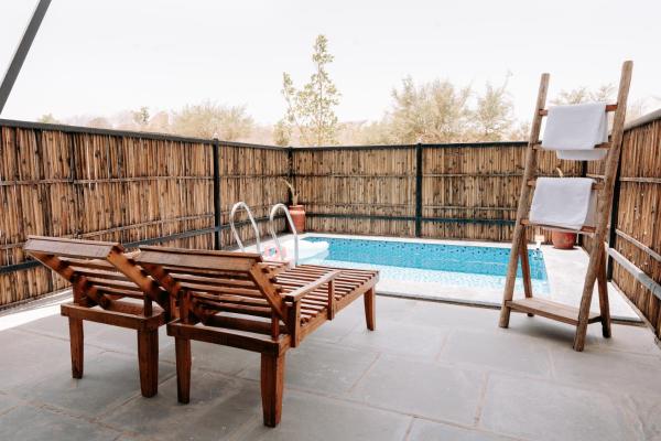 A la foto es mostra l'objecte Jaadooghar Aravalli Hideaway, Jawai situat a la ciutat de Bijāpur.
