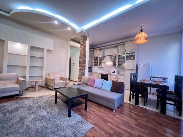 3-room Apartment In City Center - 