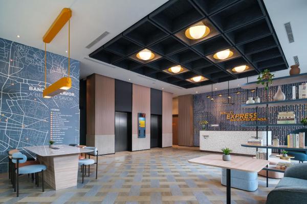 Holiday Inn Express Bandung Braga By Ihg - Bandung