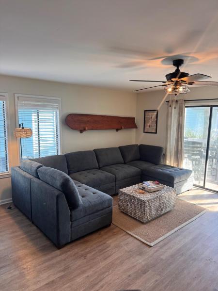 Surf Break Condo, Steps To Ocean! Next To Pier - Carolina Beach, NC