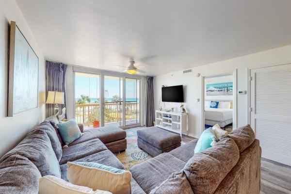 3rd-floor Gulf-view Condo At Beachfront Resort With Pools Hot Tub & Two Gyms - Destin, FL