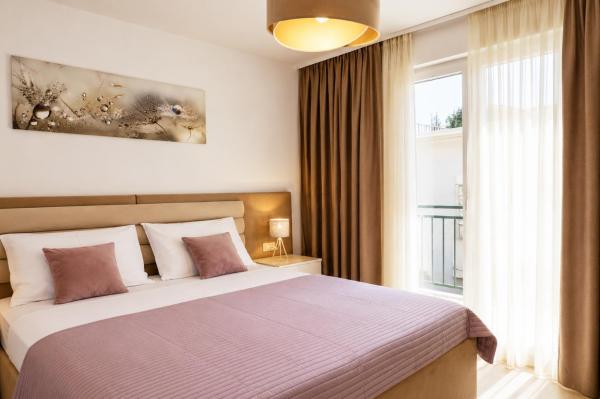Apartments In Center Near Beach With Parking - Baška Voda