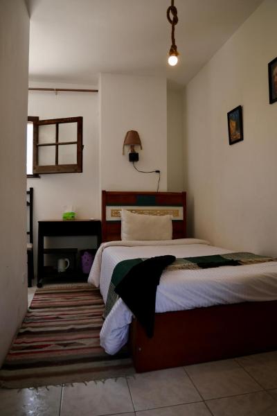 A la foto es mostra l'objecte A private room by the rooftop situat a la ciutat de El Caire.