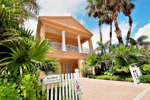 Spacious Beach House With Pools, Hot-tub And Tennis Court In South Padre Island, Texas - South Padre Island