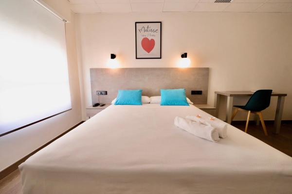 På billedet ses objektet Hotel Universal Murcia beliggende i byen Murcia.