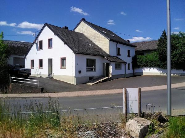 Großlangenfeld - Burg-Reuland