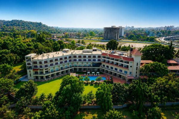 A la foto es mostra l'objecte VITS Kamats Resort, Silvassa situat a la ciutat de Silvassa.