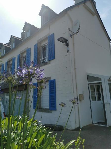 Gîte St Yves, 6 Kms Des Plages, Gr34, Maison De Ville à Plomodiern Centre - Finistère