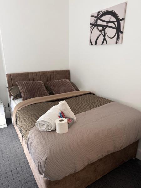 Premium Private Bedroom Escape - Beverley